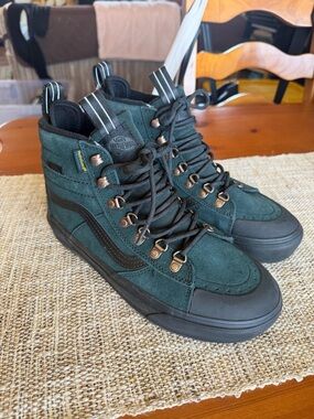 NWT Vans Sk8-Hi Waterproof MTE
